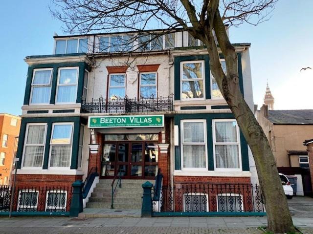 Beeton Villas Holiday Apartments Blackpool Exterior photo